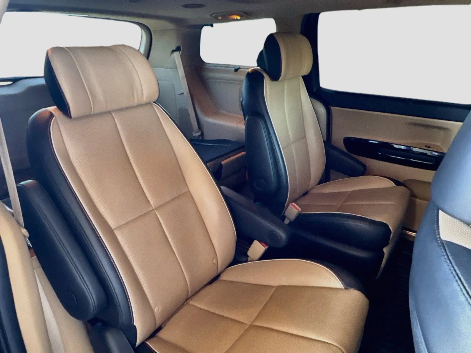 Kia Sedona photo 19