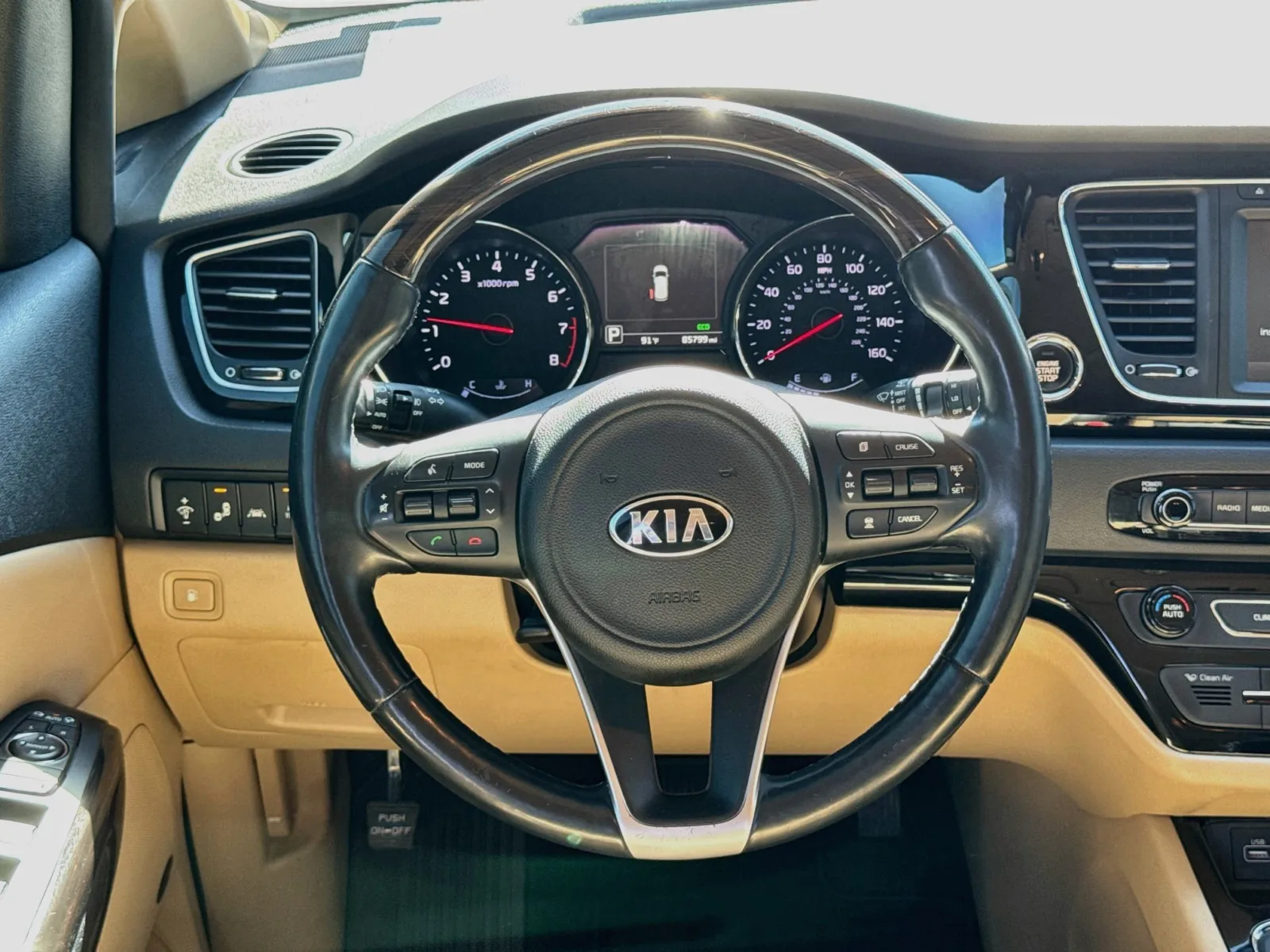 Kia Sedona photo 15