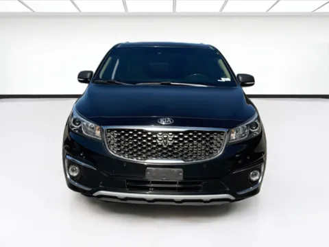 Photos of 2018 Kia Sedona SX Limited for sale in Fontana, CA at KarGenie