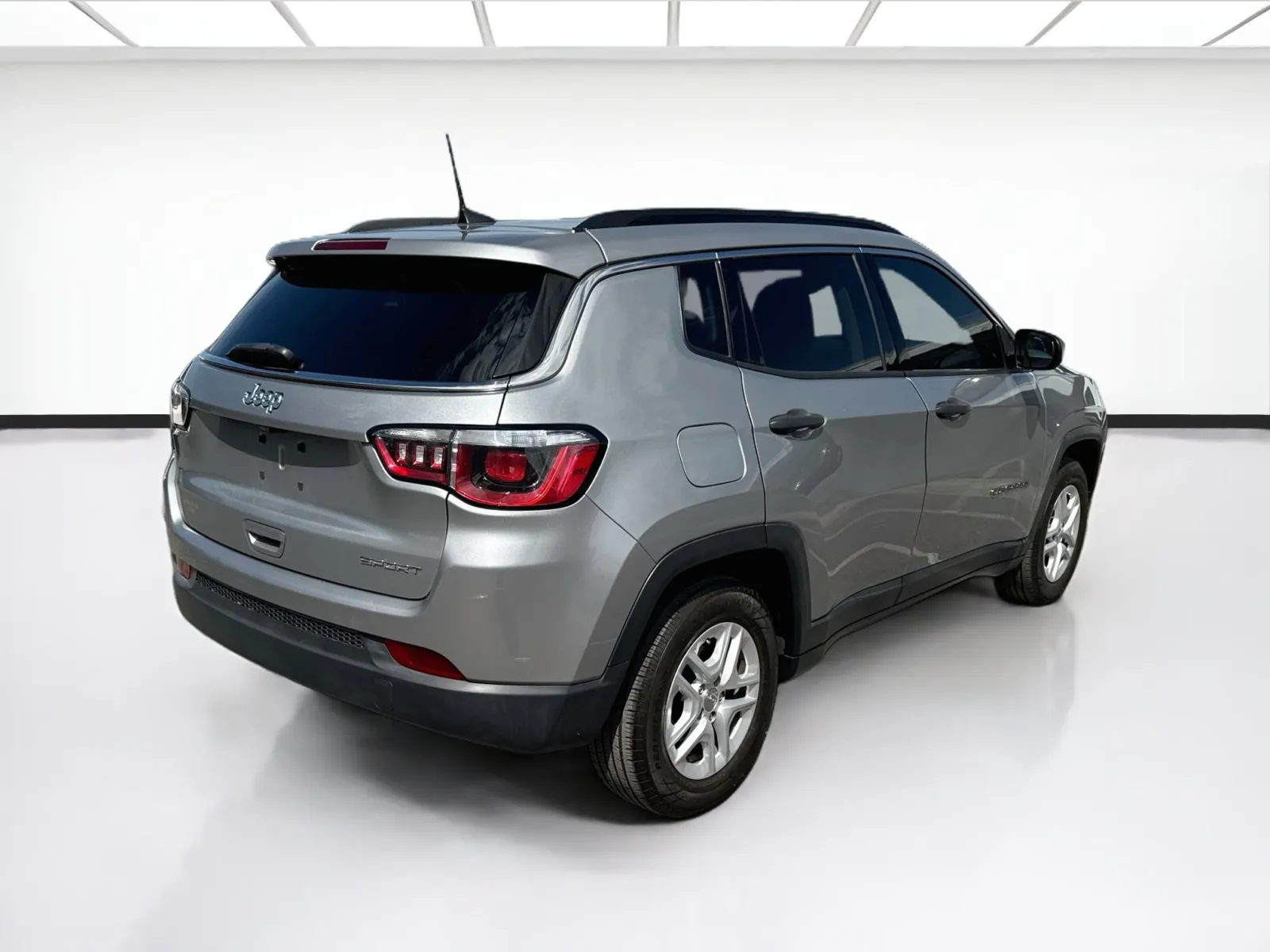Jeep Compass photo 4