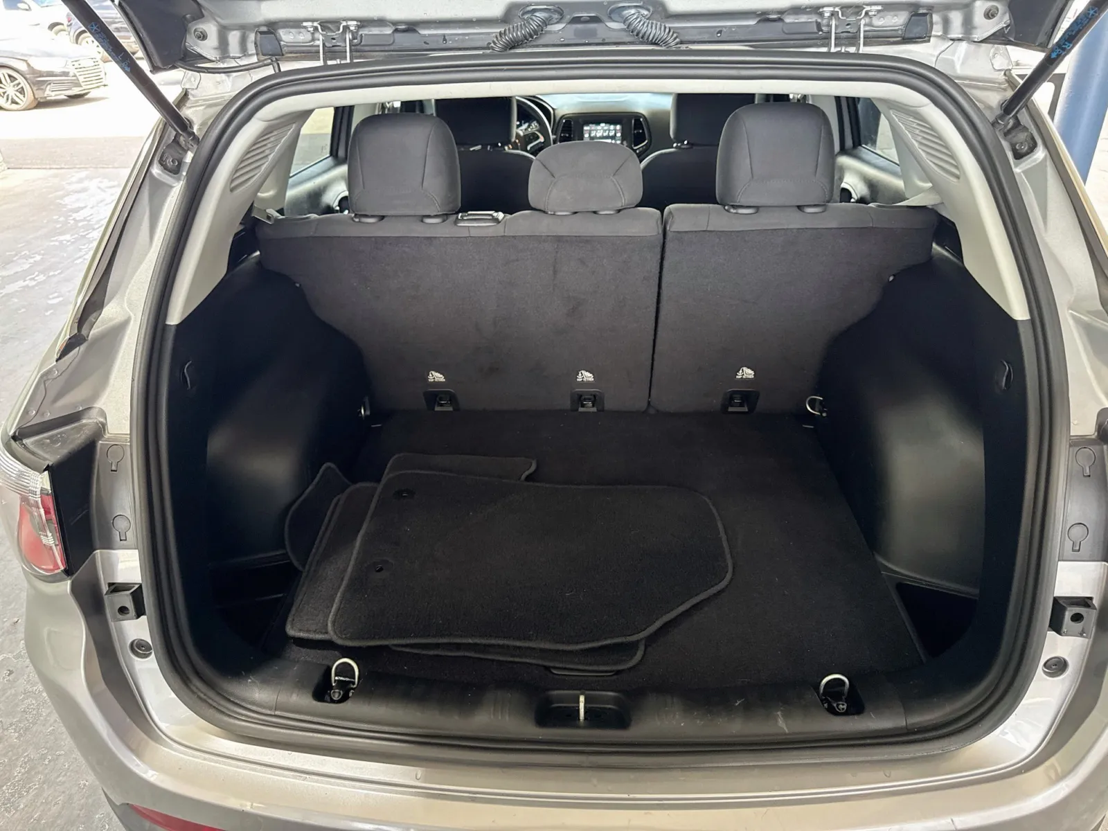 Jeep Compass photo 15