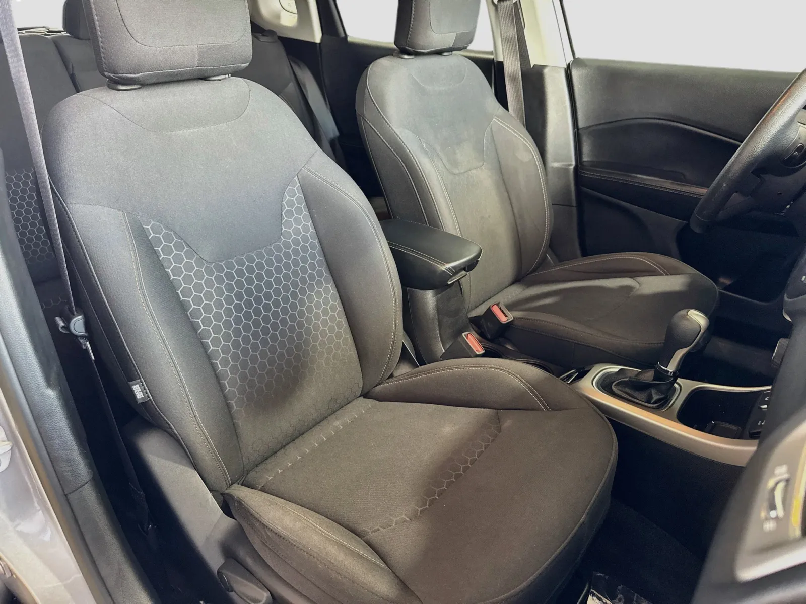 Jeep Compass photo 17