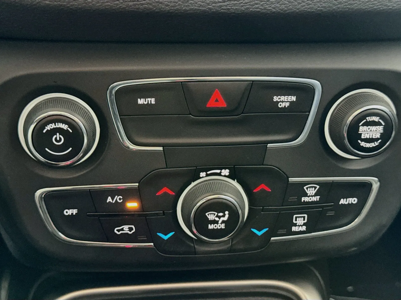 Jeep Compass photo 11