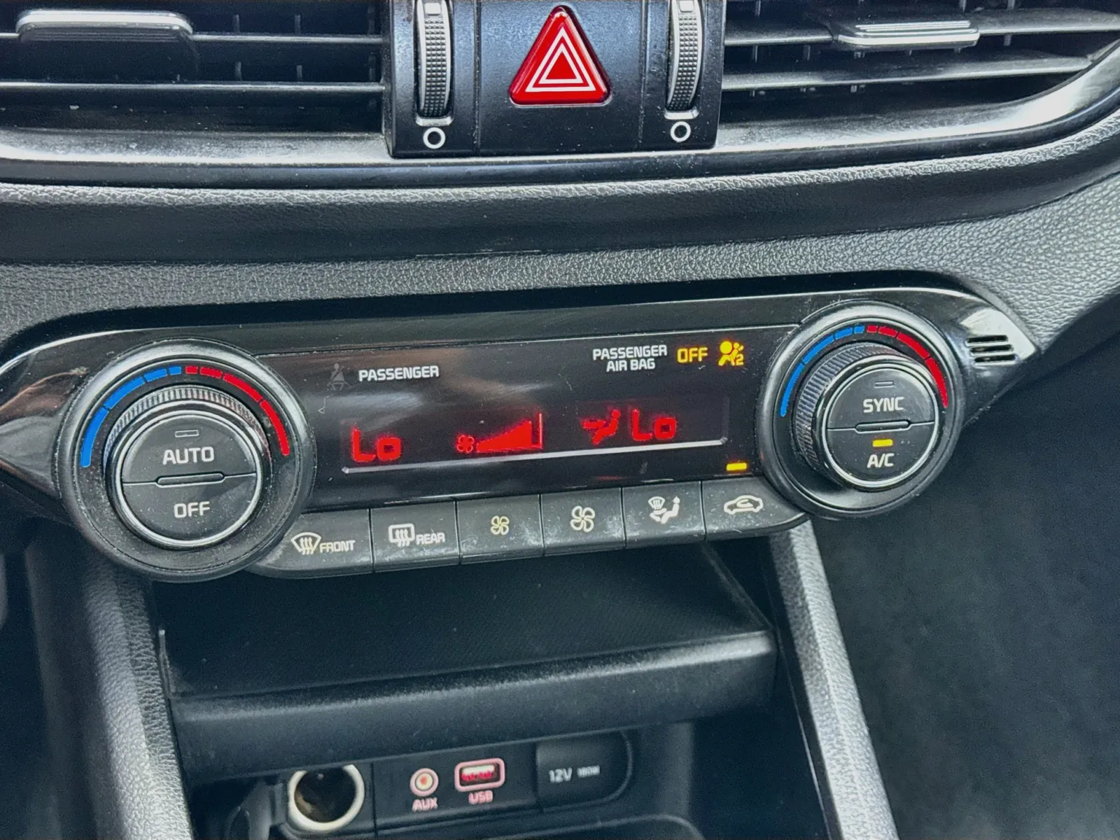 Kia Forte photo 12