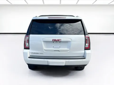 More photos of 2017 GMC Yukon XL SLT at KarGenie, CA