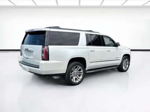 More photos of 2017 GMC Yukon XL SLT at KarGenie, CA