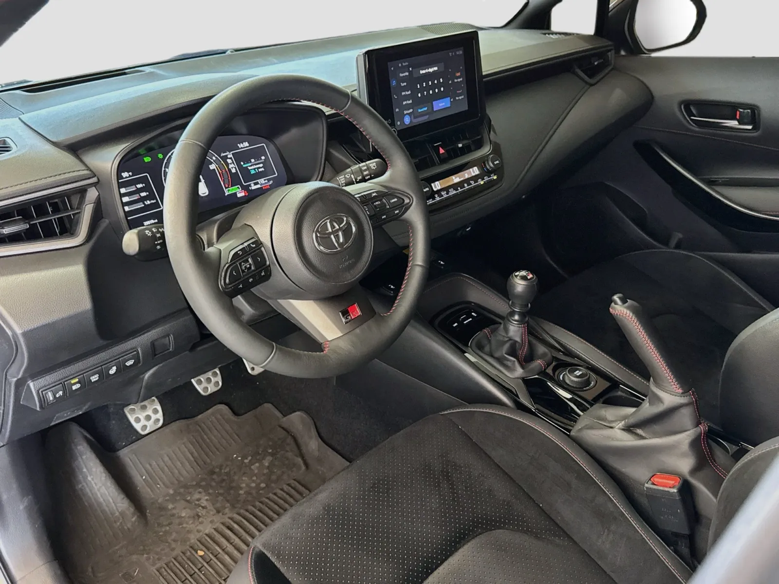 Toyota GR Corolla photo 7