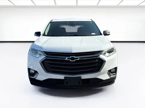 Photos of 2019 Chevrolet Traverse Premier for sale in Fontana, CA at KarGenie