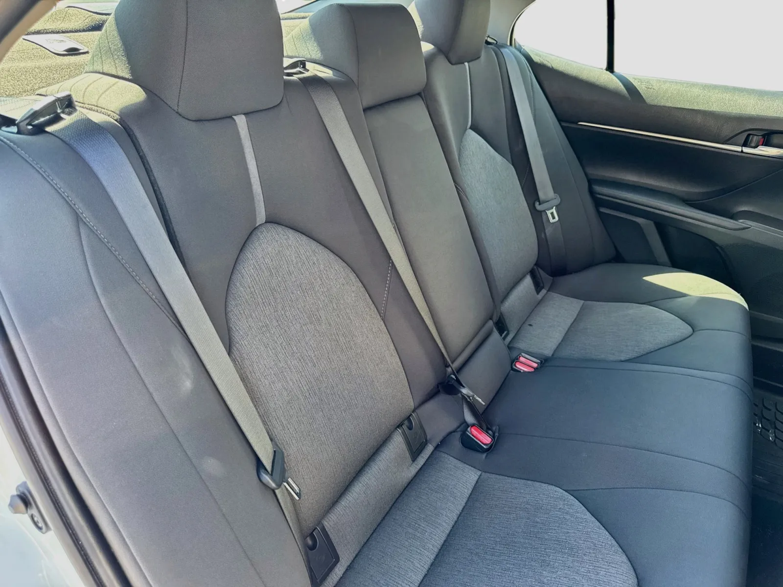 Toyota Camry photo 16