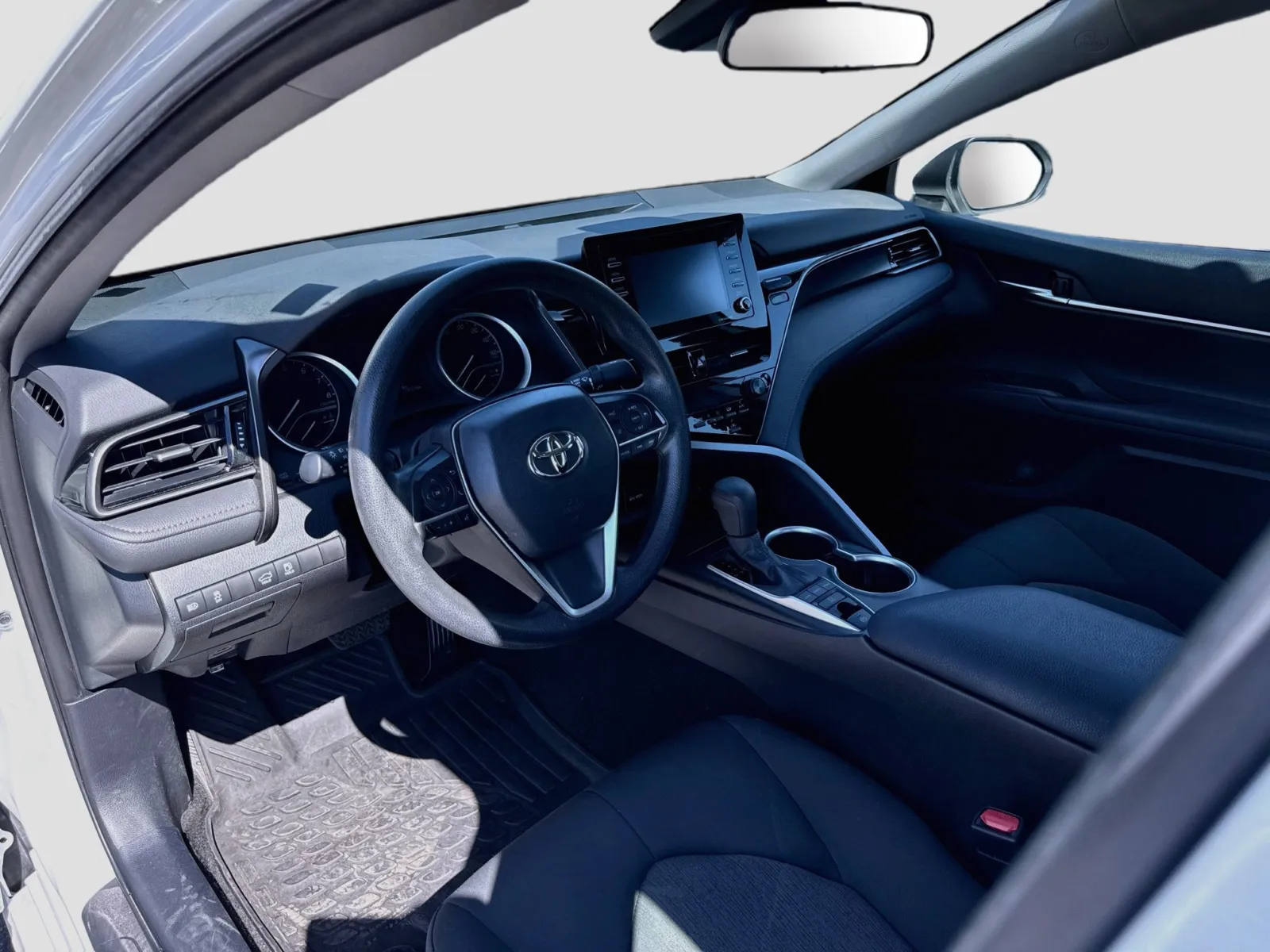 Toyota Camry photo 7