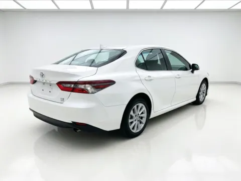 More photos of 2022 Toyota Camry LE at KarGenie, CA