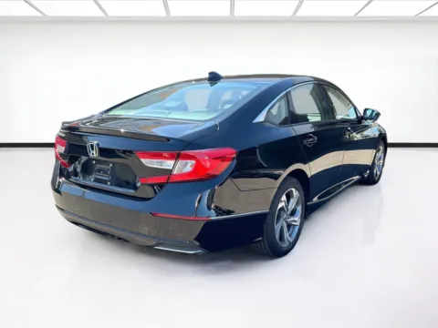 More photos of 2018 Honda Accord Sedan EX at KarGenie, CA