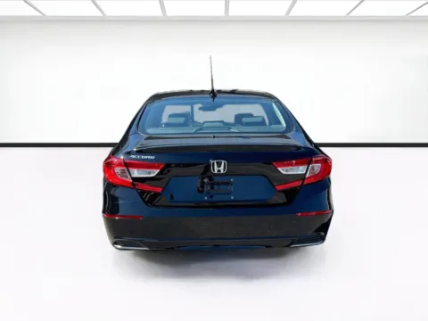 More photos of 2018 Honda Accord Sedan EX at KarGenie, CA