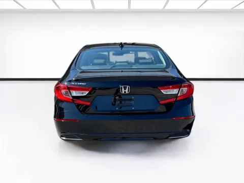 More photos of 2018 Honda Accord Sedan EX at KarGenie, CA
