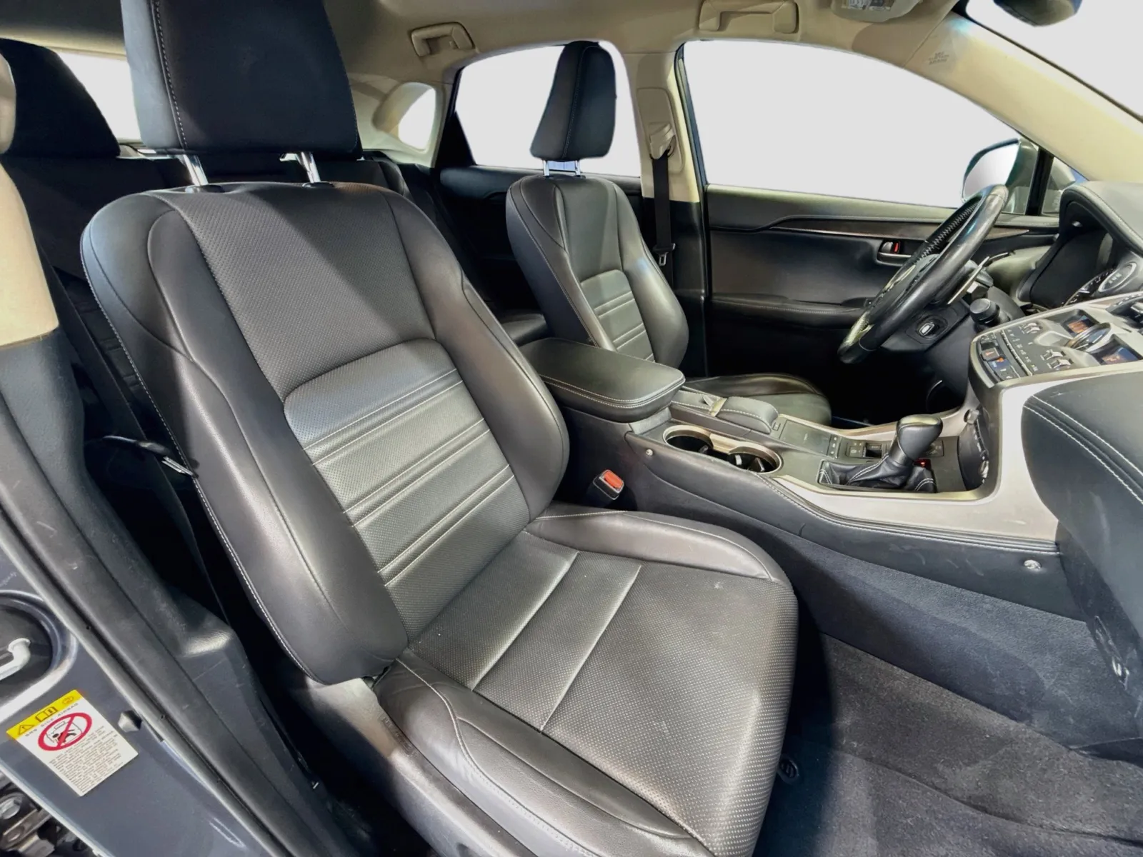 Lexus NX photo 18