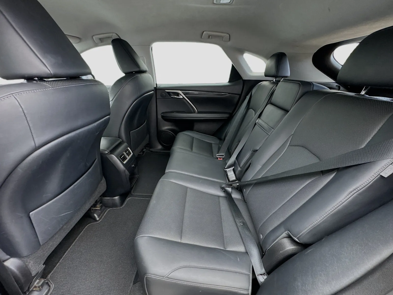 Lexus RX photo 15
