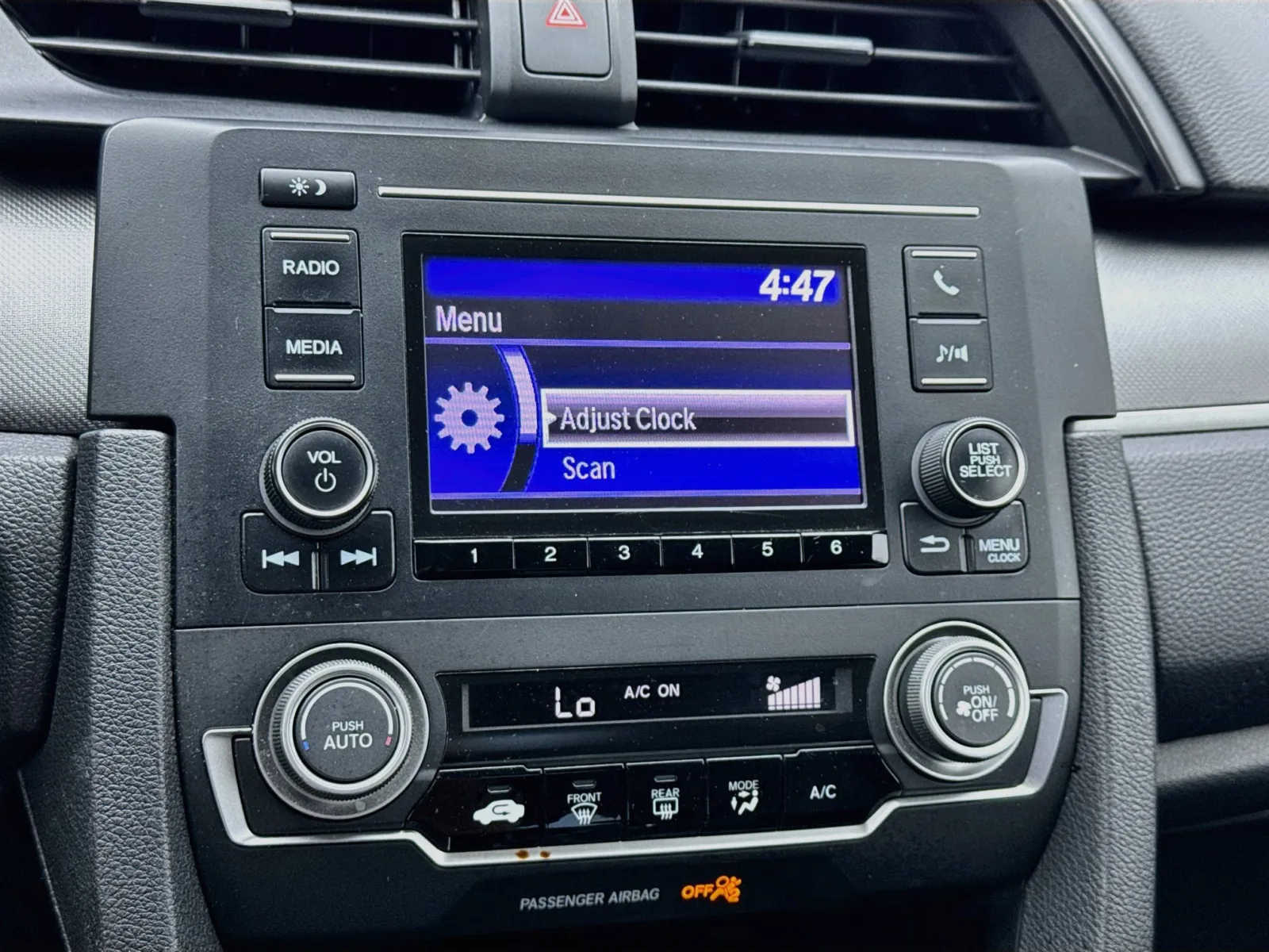 Honda Civic photo 9