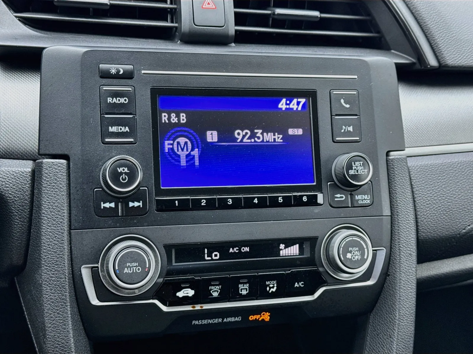 Honda Civic photo 11