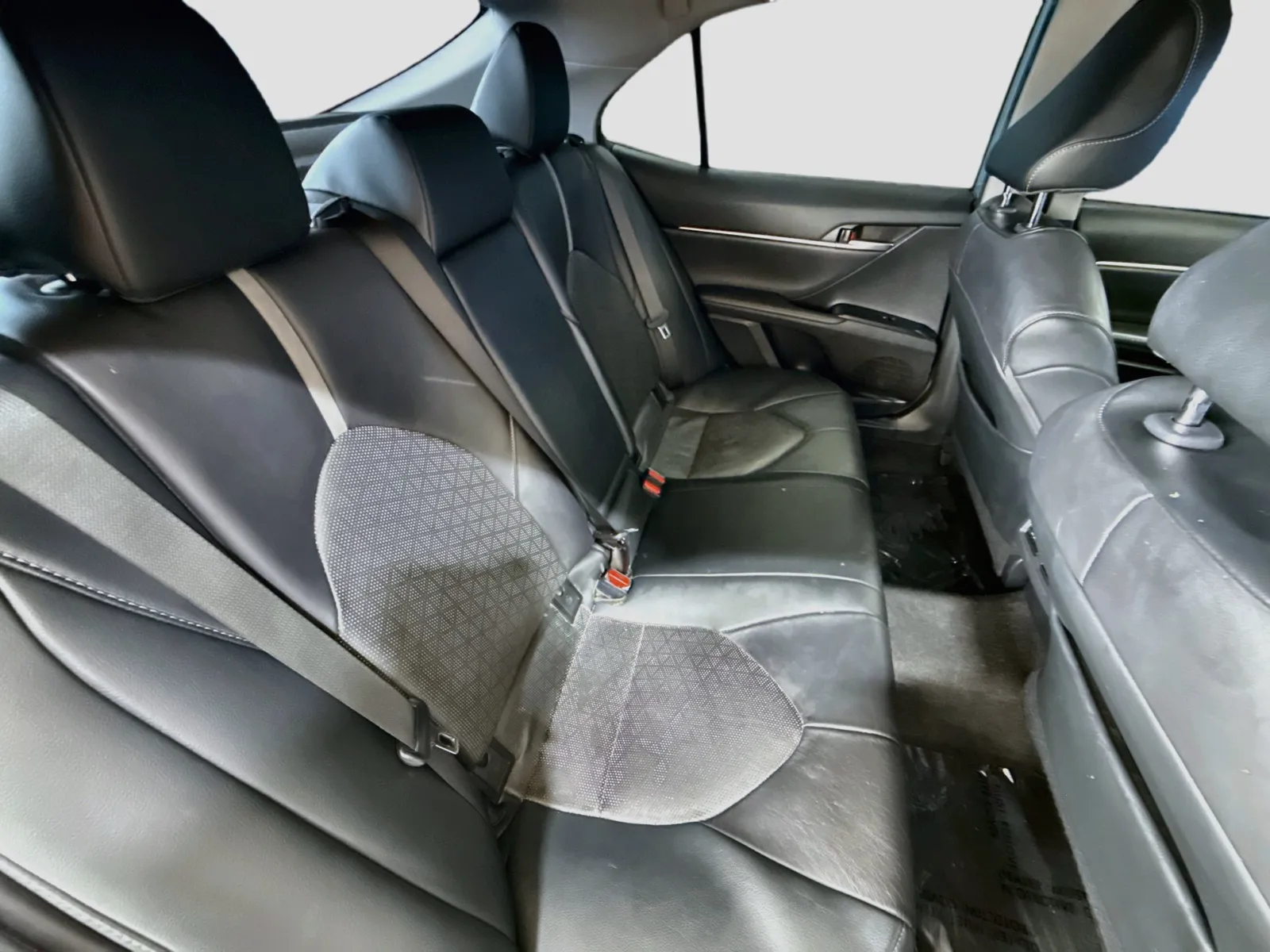 Toyota Camry photo 16