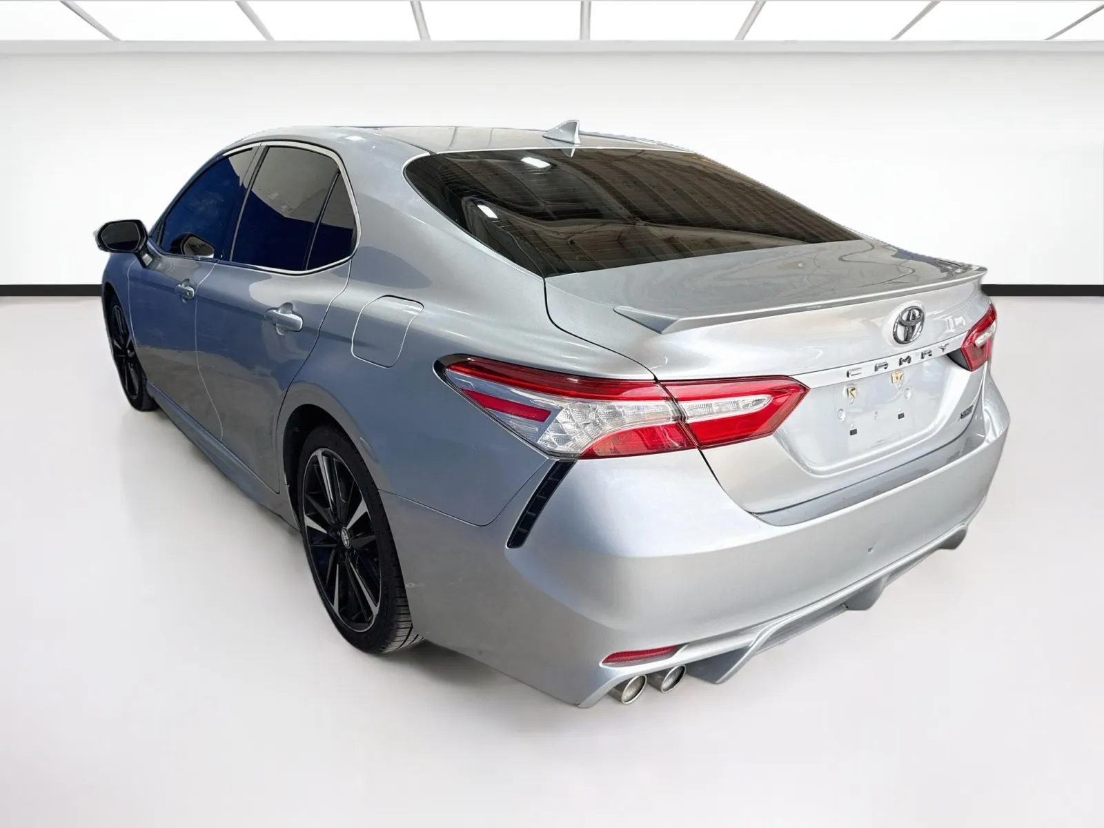 Toyota Camry photo 6