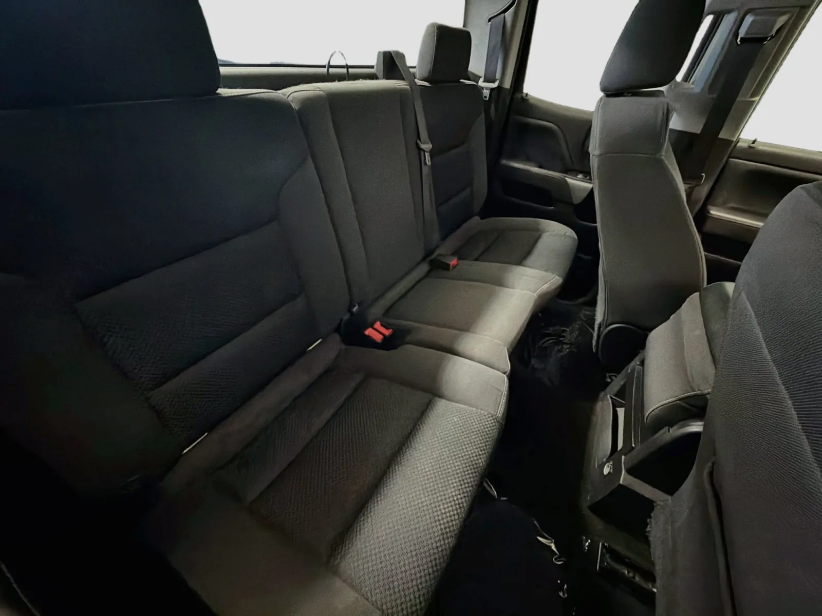 Chevrolet Silverado photo 14