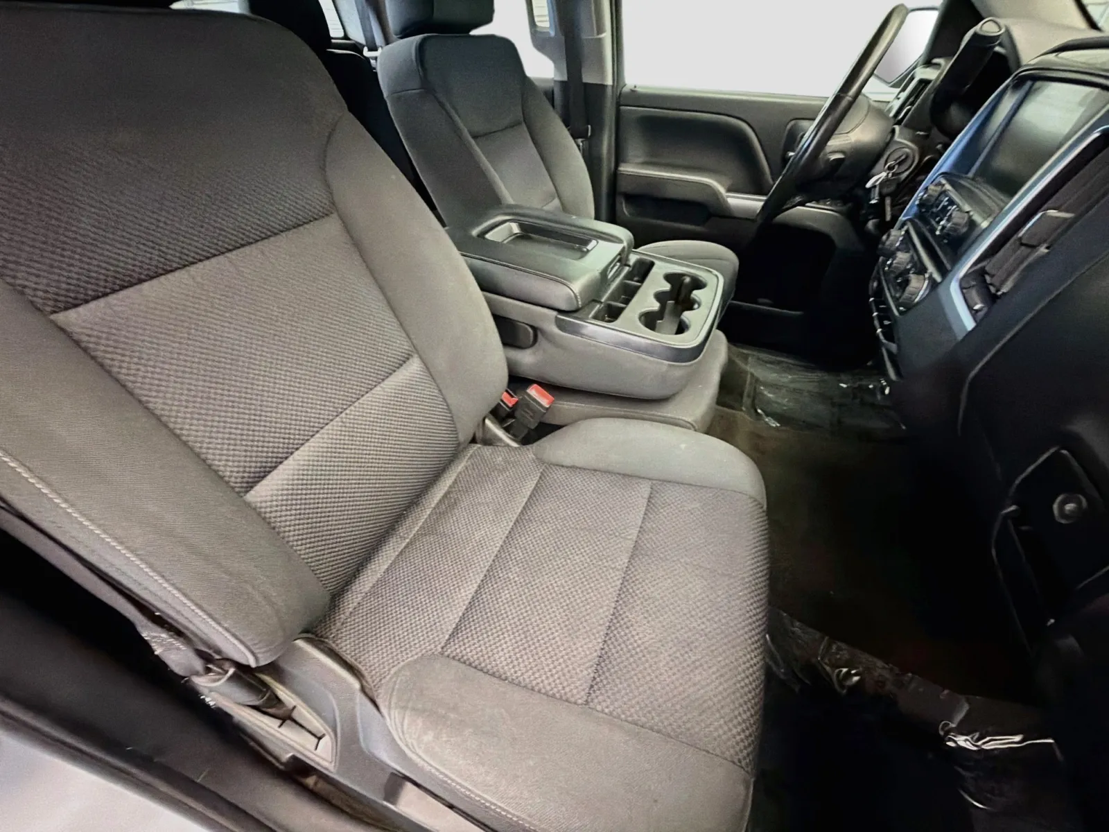 Chevrolet Silverado photo 15