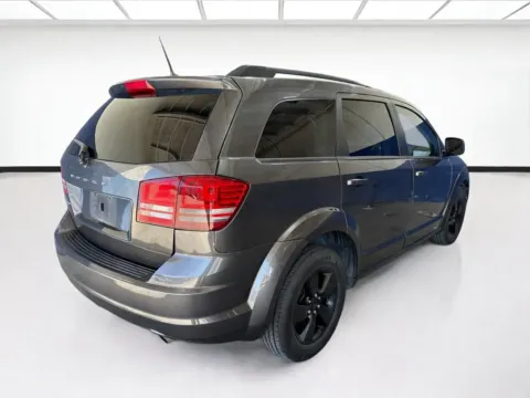 More photos of 2018 Dodge Journey SE at KarGenie, CA