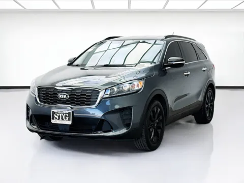 Gray 2020 Kia Sorento S for sale in Fontana, CA