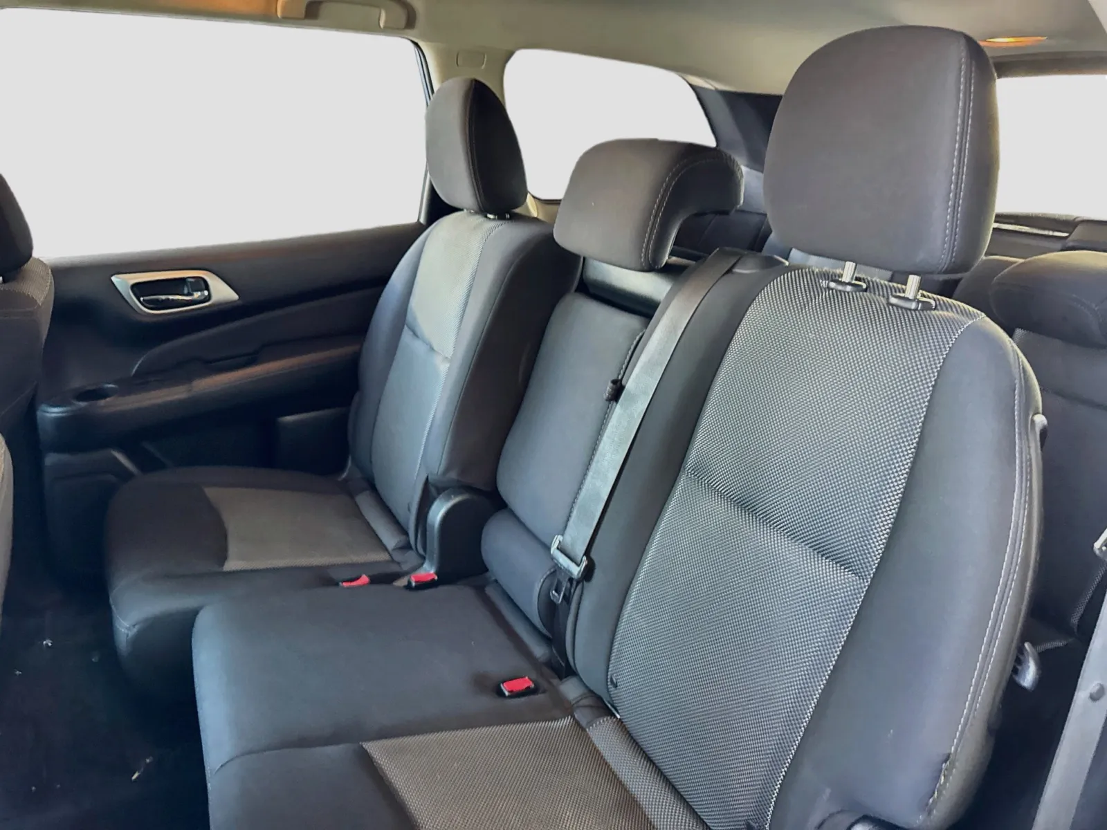 Nissan Pathfinder photo 14