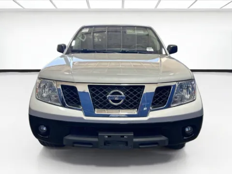 Photos of 2021 Nissan Frontier SV for sale in Fontana, CA at KarGenie