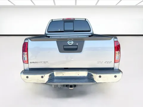 More photos of 2021 Nissan Frontier SV at KarGenie, CA