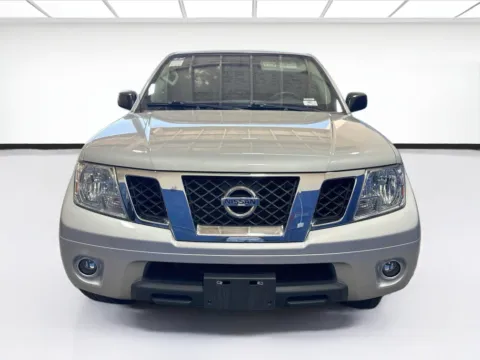 Photos of 2021 Nissan Frontier SV for sale in Fontana, CA at KarGenie