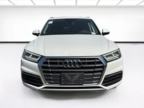Photos of 2018 Audi Q5 2.0T Premium quattro for sale in Fontana, CA at KarGenie
