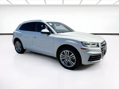 Another view of 2018 Audi Q5 2.0T Premium quattro for sale in Fontana, CA at KarGenie