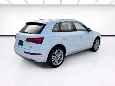 More photos of 2018 Audi Q5 Premium Plus at KarGenie, CA