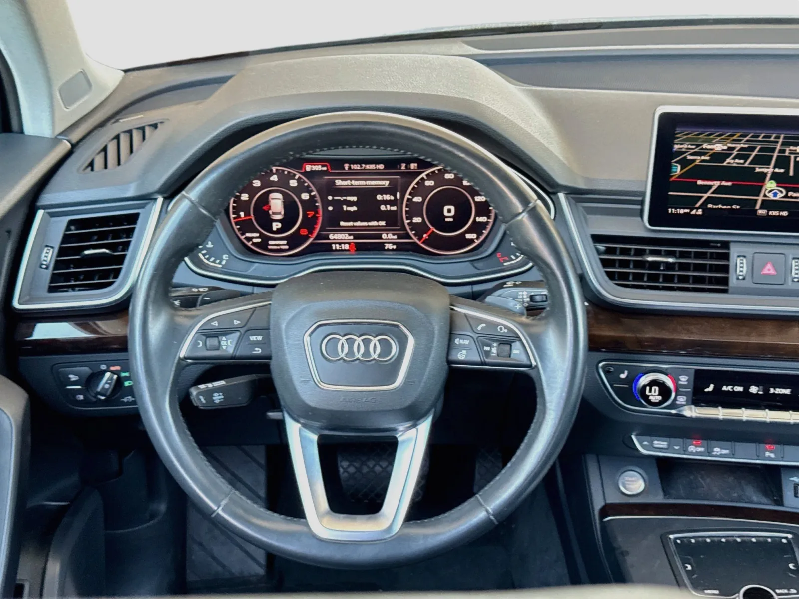 Audi Q5 photo 16