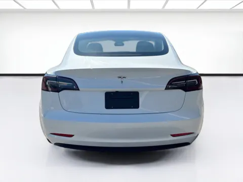 More photos of 2023 Tesla Model 3 at KarGenie, CA