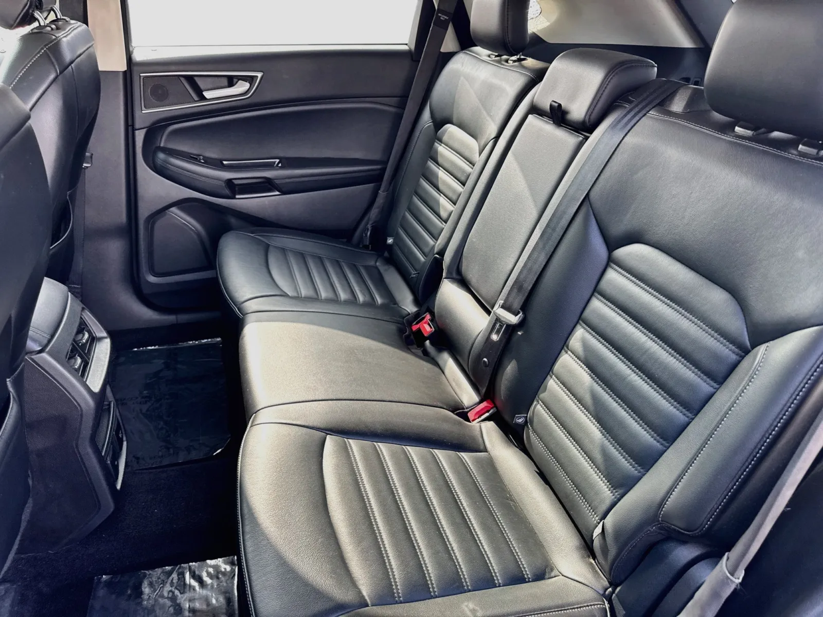 Ford Edge photo 16