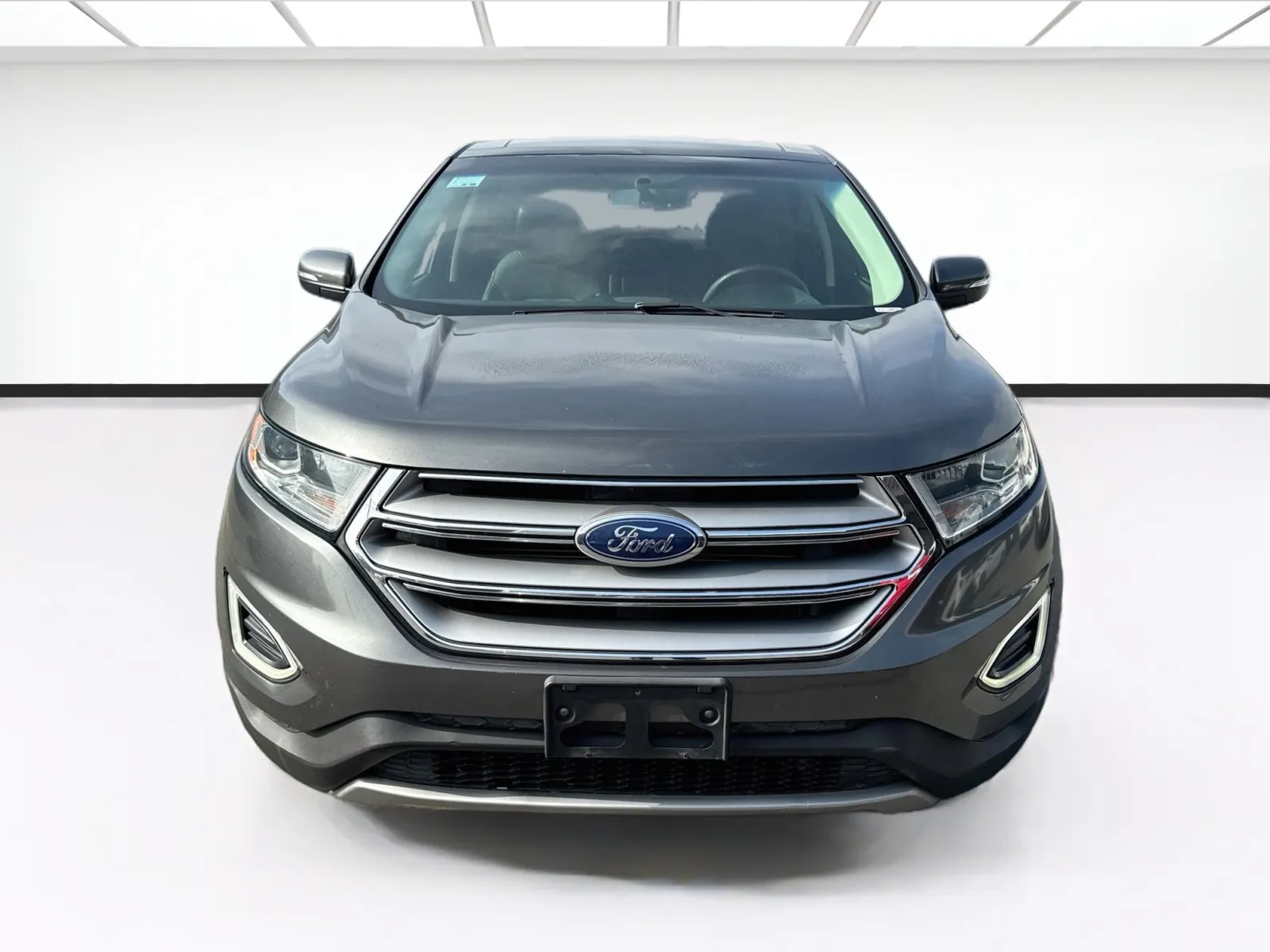 Ford Edge photo 2