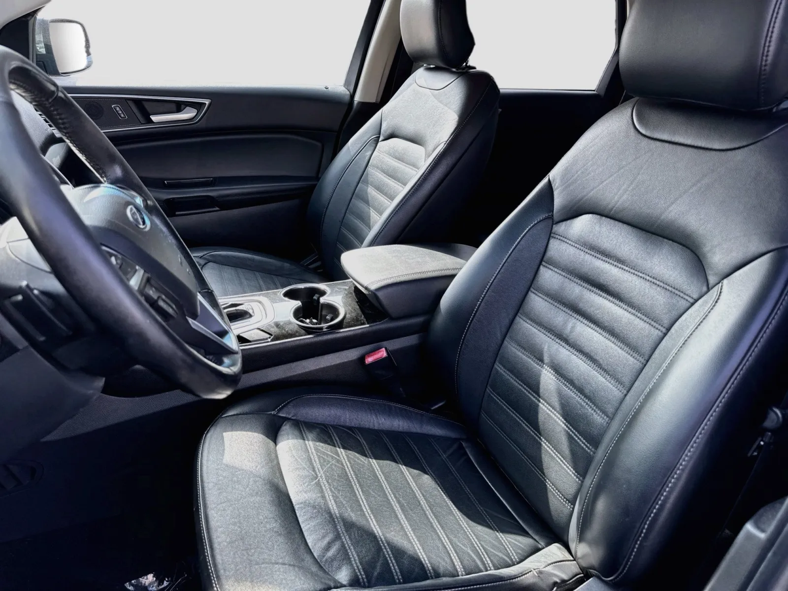 Ford Edge photo 13