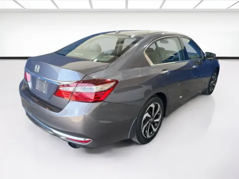 More photos of 2017 Honda Accord Sedan EX at KarGenie, CA