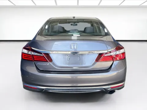 More photos of 2017 Honda Accord Sedan EX at KarGenie, CA