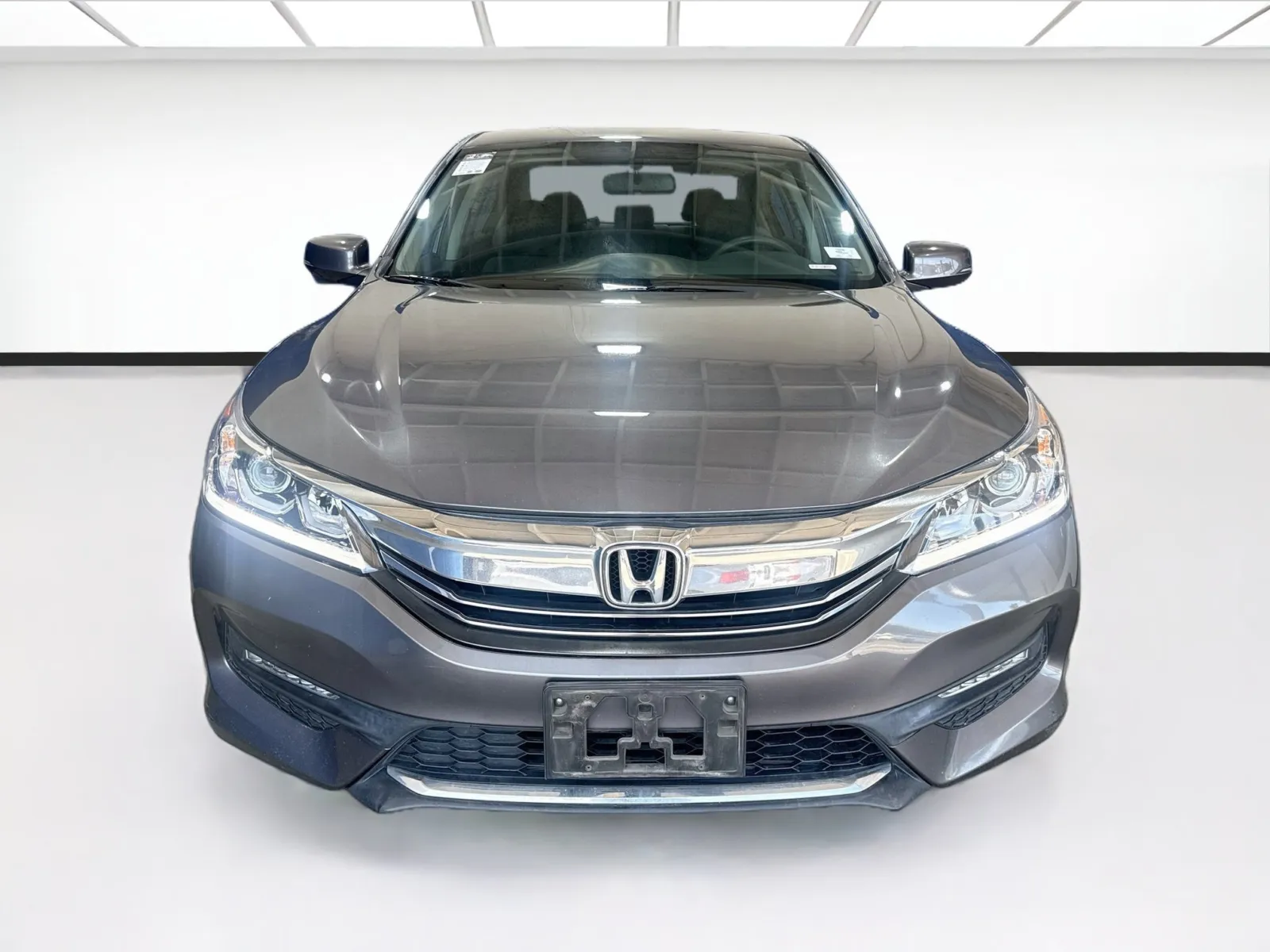 Honda Accord photo 2