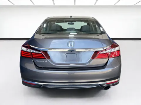 More photos of 2017 Honda Accord Sedan EX at KarGenie, CA