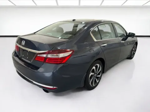 More photos of 2017 Honda Accord Sedan EX at KarGenie, CA
