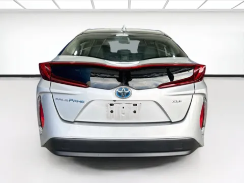 More photos of 2022 Toyota Prius Prime XLE at KarGenie, CA
