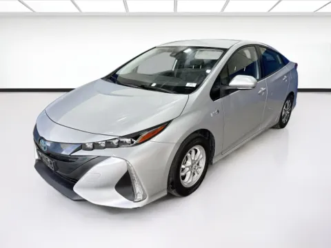 Silver 2022 Toyota Prius Prime XLE for sale in Fontana, CA