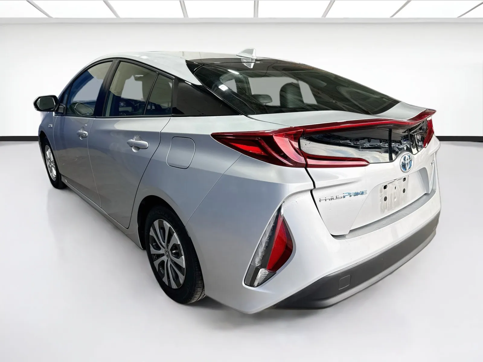 Toyota Prius photo 6