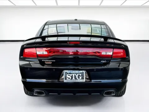 More photos of 2014 Dodge Charger R/T at KarGenie, CA