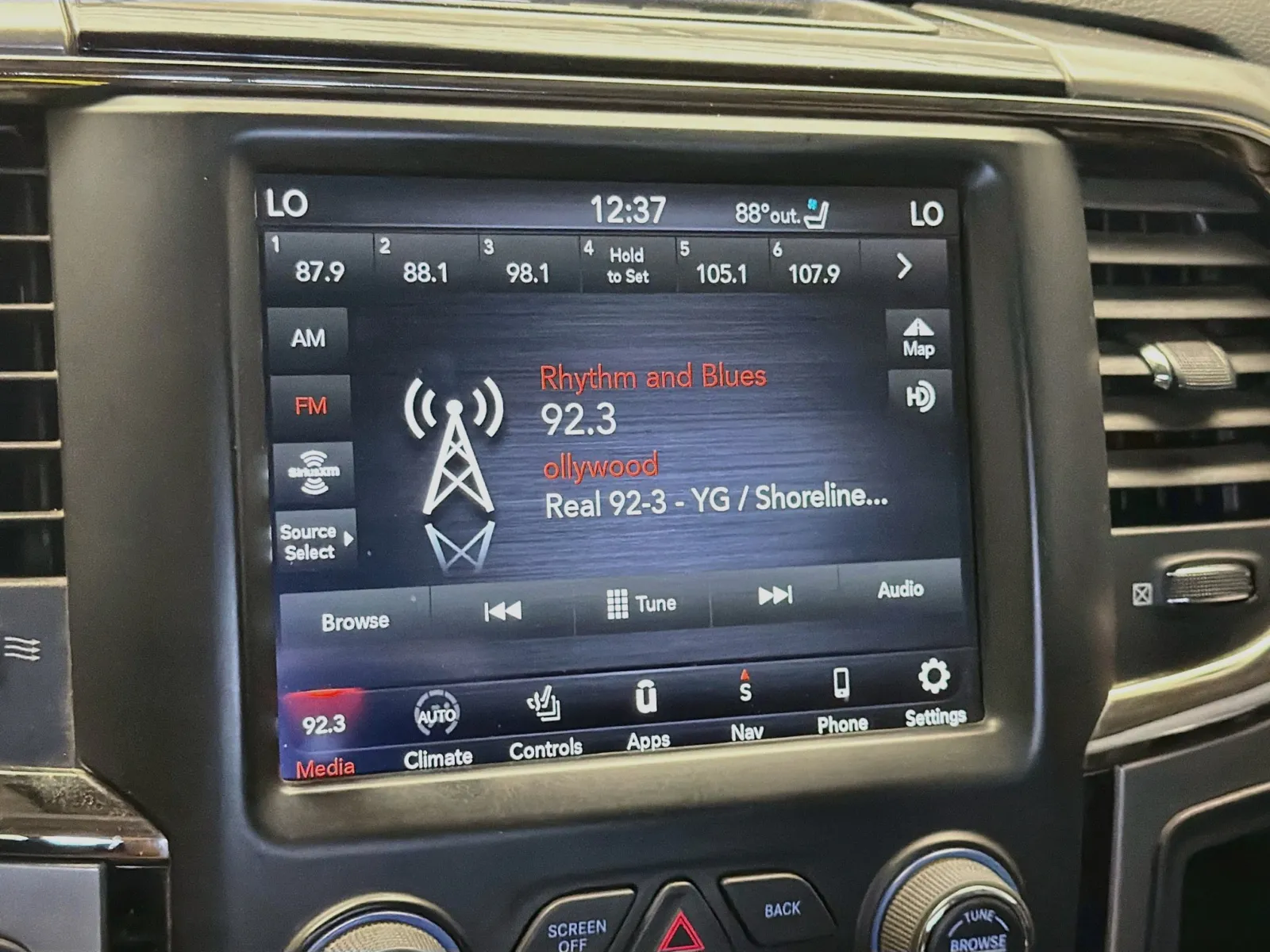 Ram 2500 photo 9